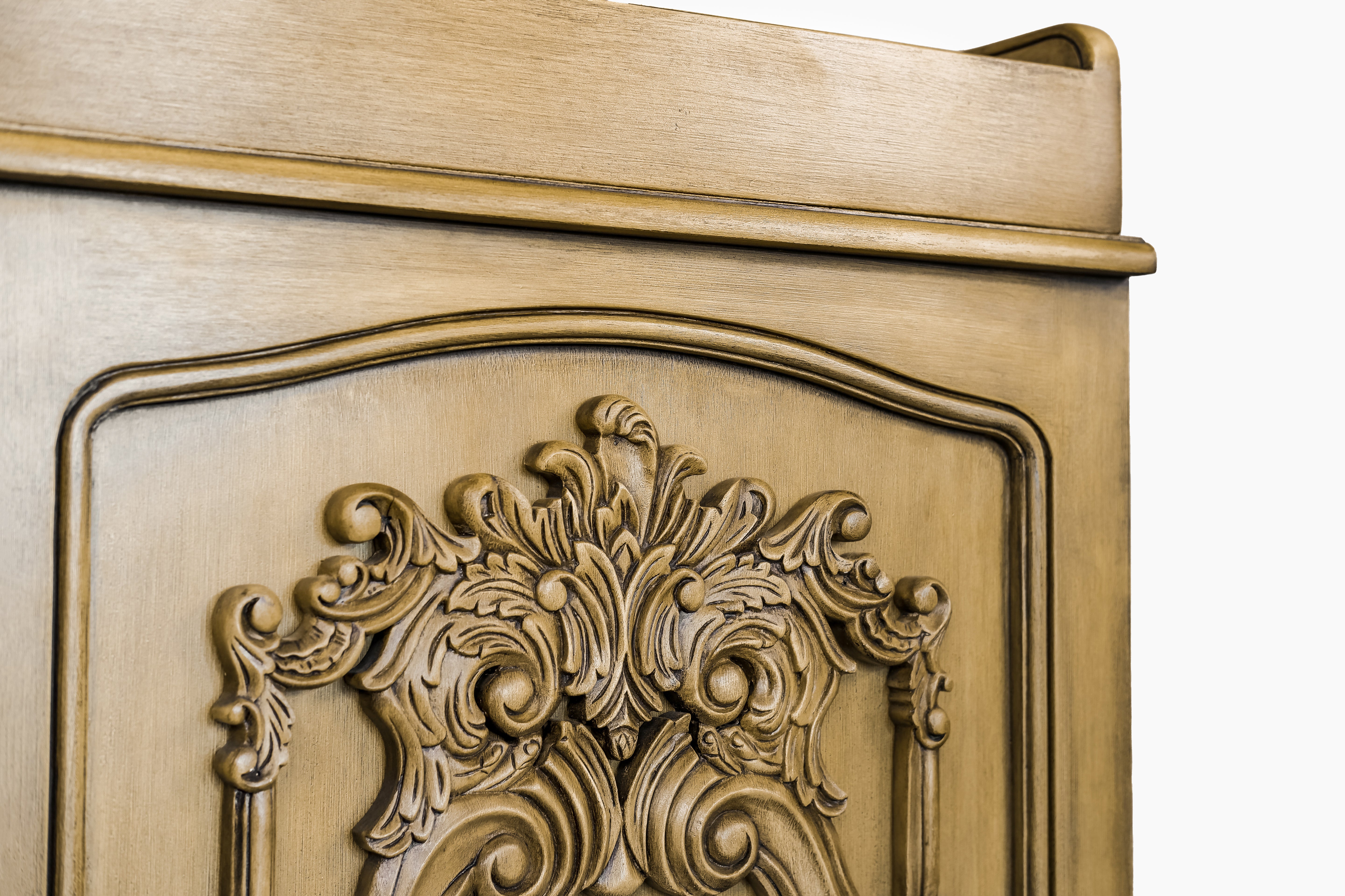 La Leena - 6-Drawer Dresser & Topper Set - Side Carving - Timber Wash