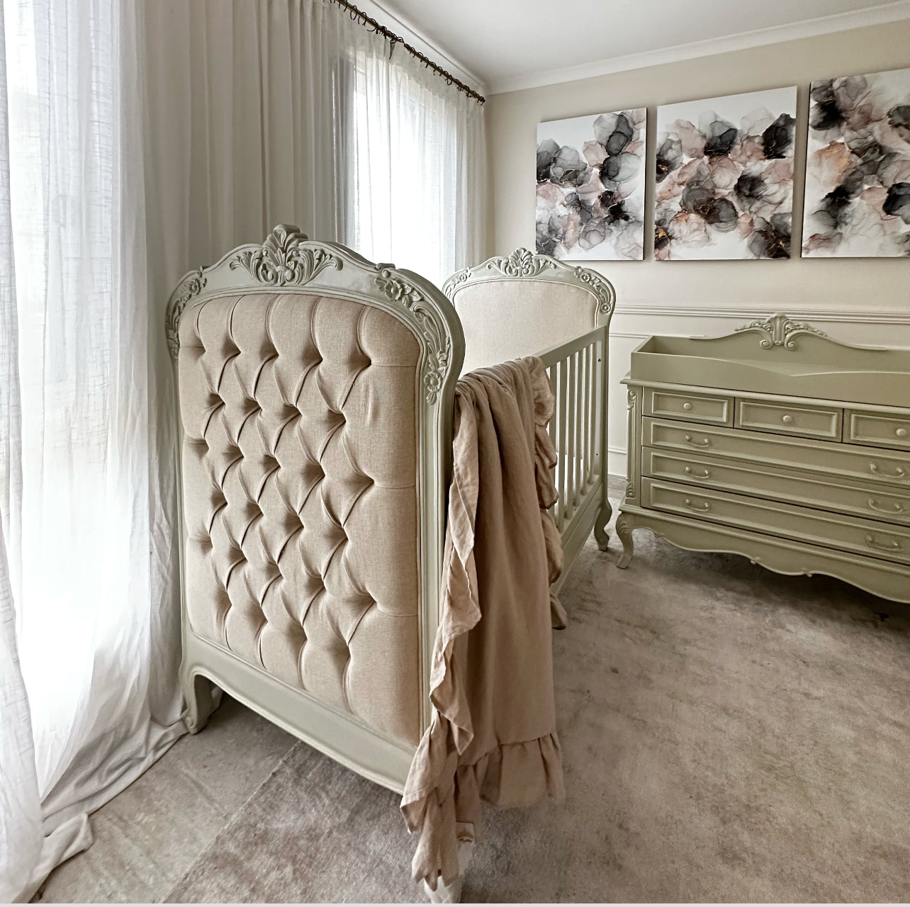 Amelie Sage - 6-Drawer Dresser & Topper Set