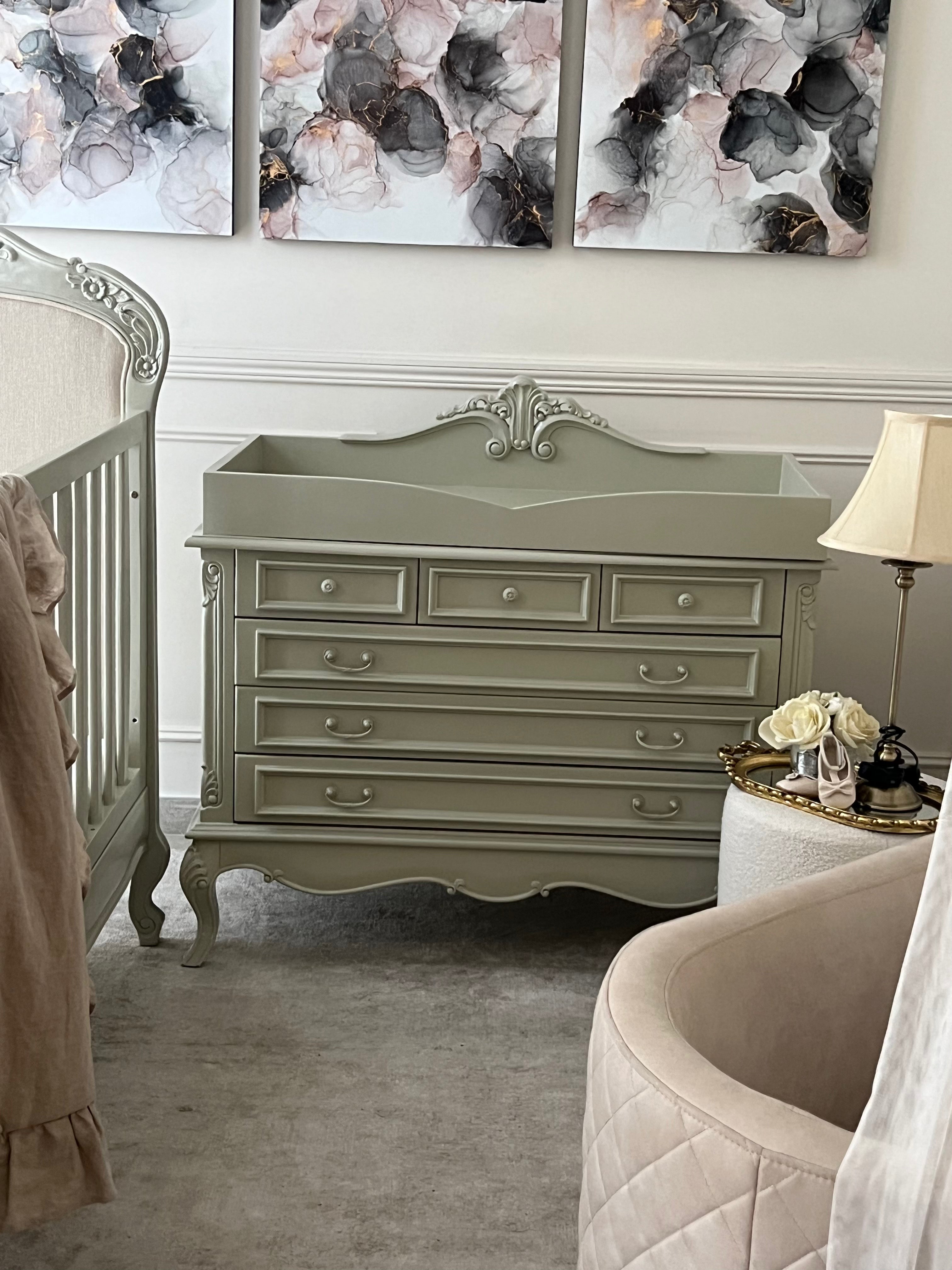 Amelie Sage - 6-Drawer Dresser & Topper Set