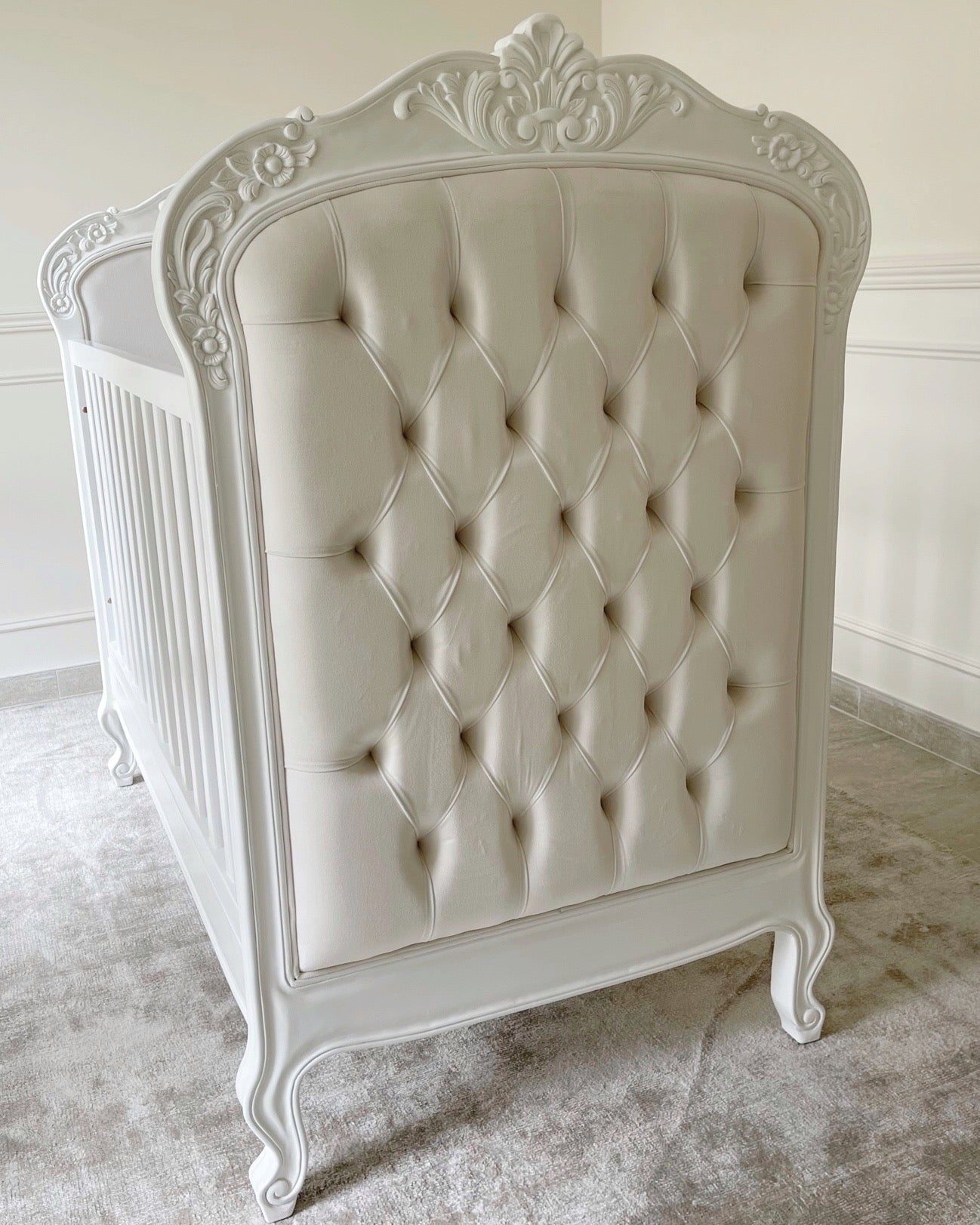 Amelie Tufted Cot