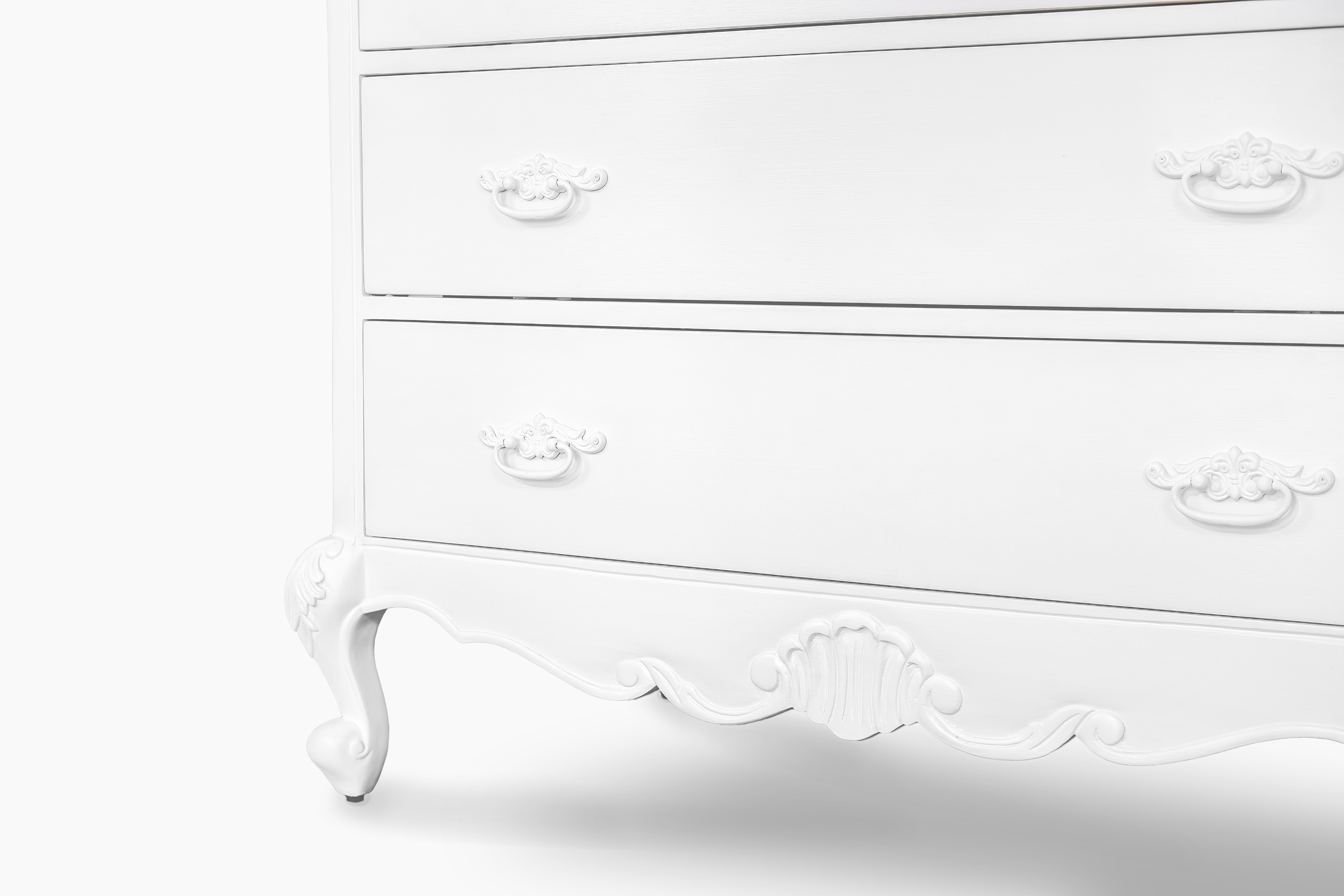 La Leena - 6-Drawer Dresser & Topper Set - No Carving - White Wash